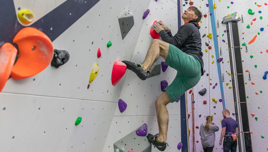 bouldering for beginners